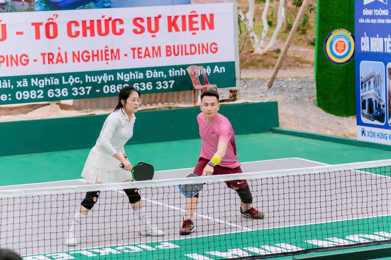 Chơi Pickleball - giữa thiên nhiên KDL Sinh Thái Hòn Mát