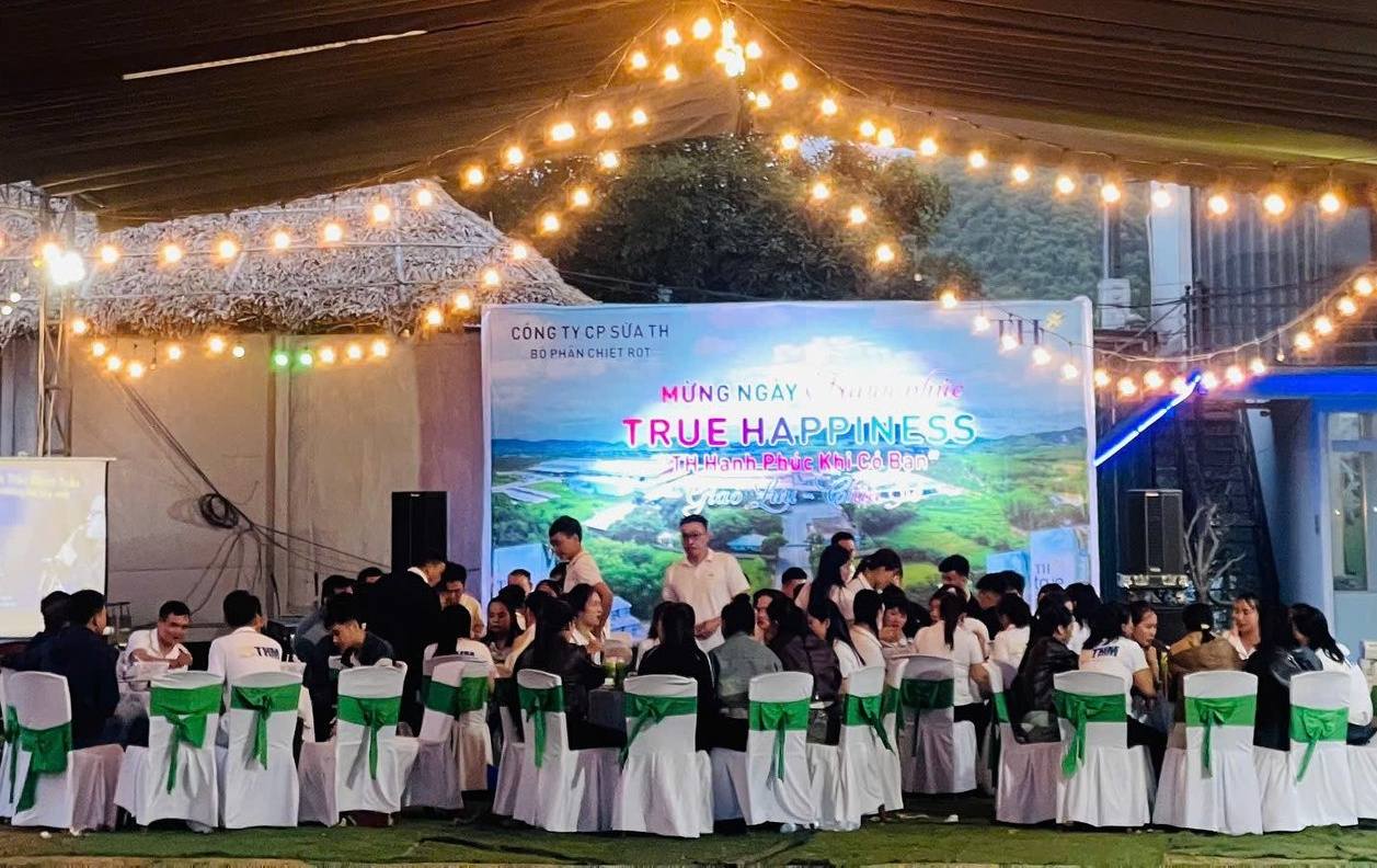 KDL Hòn Mát xin gửi lời cảm ơn sâu sắc tới Bộ Phận Chiết Rót của Công ty Cổ phần Sữa TH